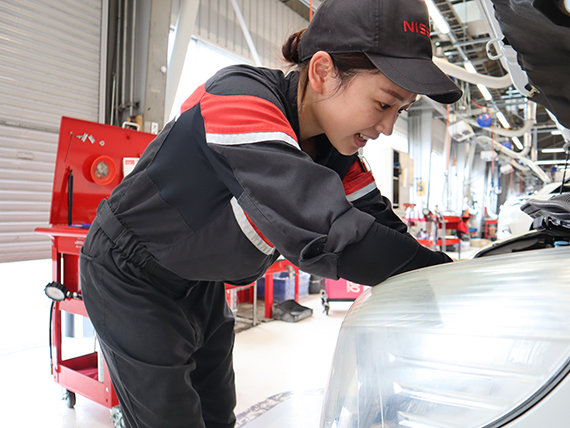 サービススタッフの募集要項